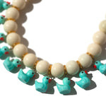 Colar Bubble Patinhos Off Azul | off white e azul | resina premium e metal com banho | Ene Ene
