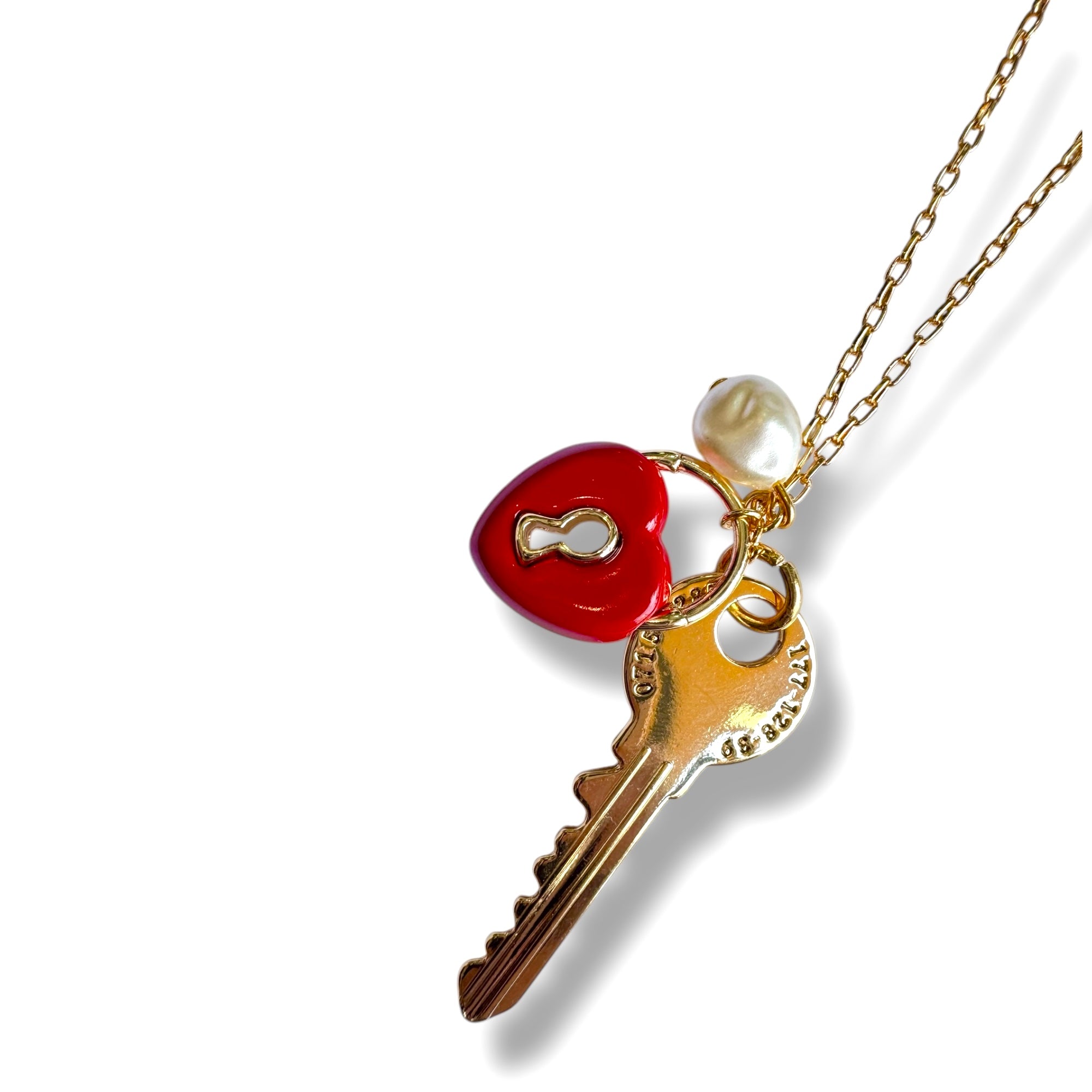 Colar Valentine Chave | micro zircônias e metal com banho | Ene Ene