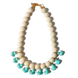 Colar Bubble Patinhos Off Azul | off white e azul | resina premium e metal com banho | Ene Ene