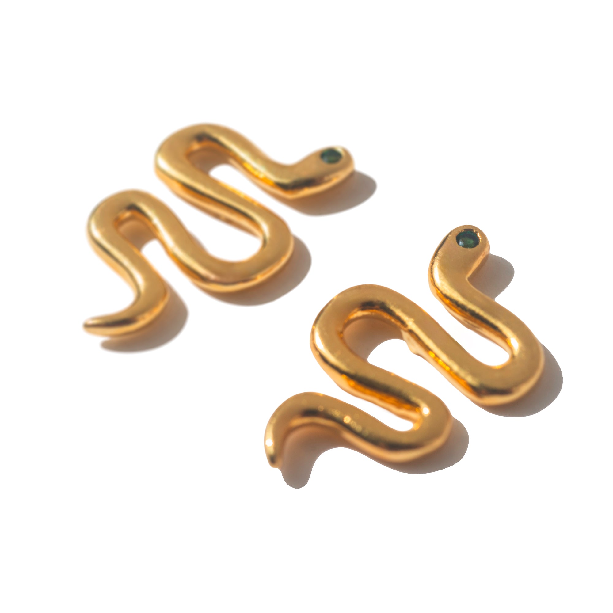 Brinco Cobra Banhado a Ouro | micro zircônias | Ene Ene